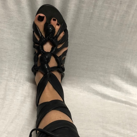 BCBGMaxAzria Shoes - BCBGMaxAzria Braided lace Up Sandals Gladiator 8